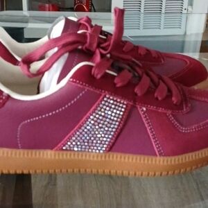 Stylish Burgundy Sneakers with Rhinestone Detail